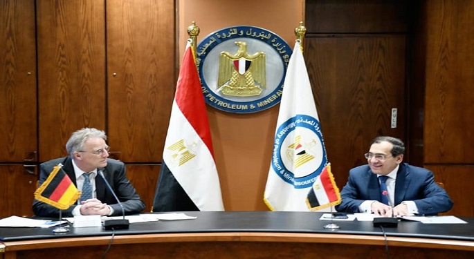 وزير البترول يبحث مع وفد ألماني تفعيل التعاون في الغاز الطبيعي المسال والهيدروجين
