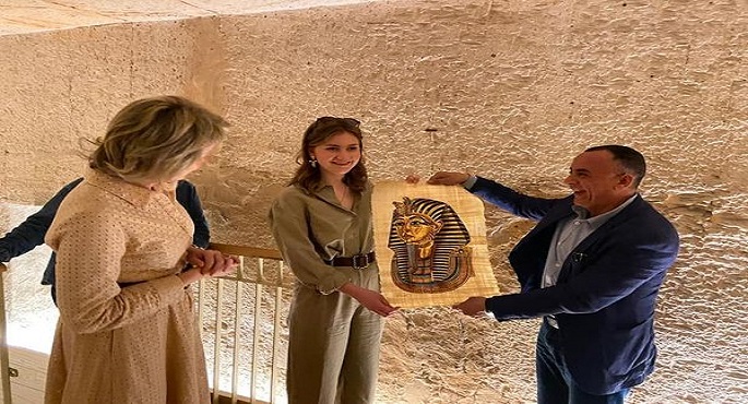 بالصور.. ملكة بلجيكا في زيارة لعدد من المعالم الأثرية بمحافظة الأقصر