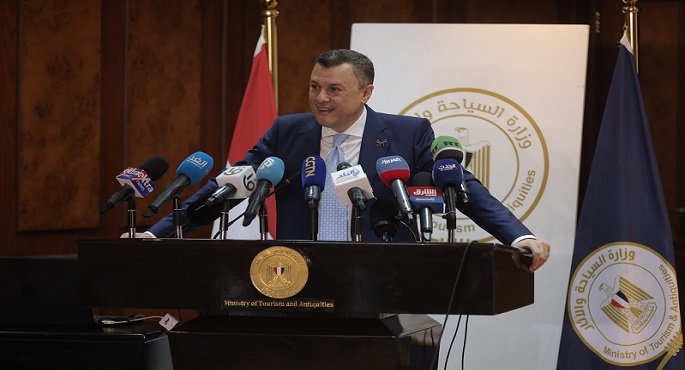 بالصور.. وزير السياحة والآثار يعقد مؤتمرًا صحفيًا للإعلان عن بعض مستجدات العمل في قطاع السياحة بمصر