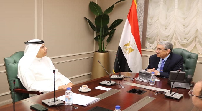 وزير الكهرباء يبحث مع رئيس “الإمارات العالمية للألمنيوم” آفاق التعاون والاستثمار بمصر