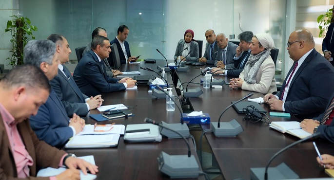 وزيرا البيئة والتنمية المحلية يستعرضان الموقف التنفيذي لمنظومة إدارة المخلفات وآليات تقليل الفجوات التمويلية