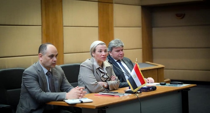 بالصور .. وزيرة البيئة تبحث مع قيادات الوزارة آليات انتقال العاملين إلى العاصمة الإدارية الجديدة