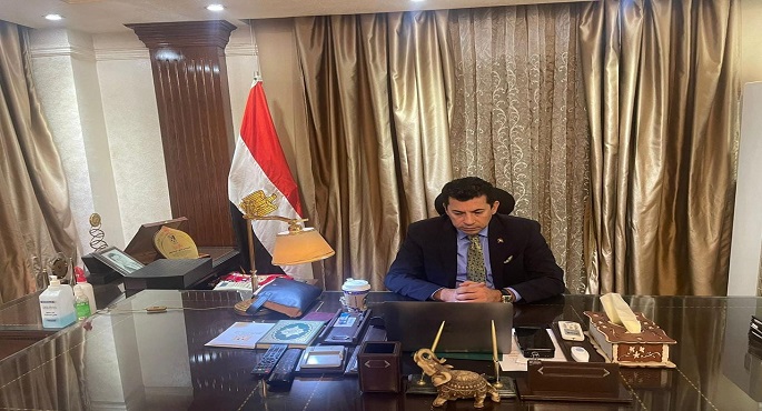 عبر اتصال مرئي..صبحي يفتتح المرحلة الثانية من برنامج“شباب يدير شباب”