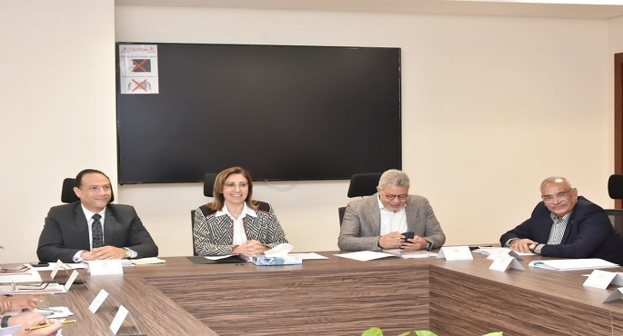 بالصور .. وزيرة الثقافة تجتمع بمجلس إدارة الشركة القابضة للاستثمار في المجالات الثقافية والسينمائية بالعاصمة الإدارية الجديدة