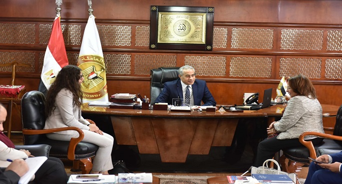 بالصور .. وزير القوى العاملة يبحث مع أمين عام الأمومة والطفولة تفعيل أليات تنفيذ خطة مكافحة أسوأ أشكال عمل الأطفال