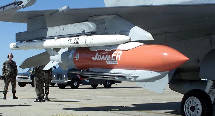 أوكرانيا تعلن استخدام القنبلة الأمريكية الذكية JDAM