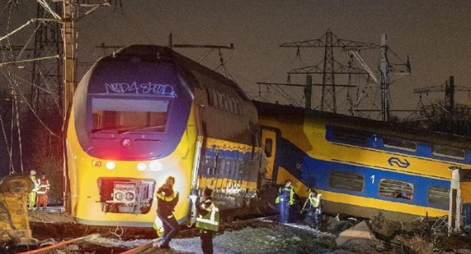 قتيل و30 جريحا بحادث قطار في هولندا