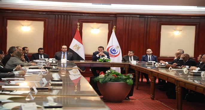 وزير الصحة يوجه بسرعة العمل على حل التحديات التي تواجه الفرق الطبية من العاملين بالمنشآت الصحية
