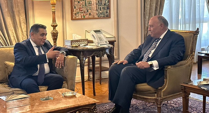 بالصور.. وزير الخارجية يثمن حجم الاستثمارات البريطانية في السوق المصريبالصور..