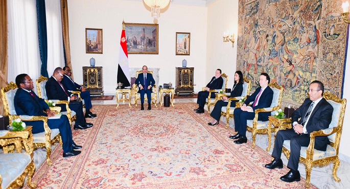 الرئيس السيسي يؤكد تطلع مصر لتعزيز التعاون مع بنك التنمية الإفريقي خلال الفترة المقبلة