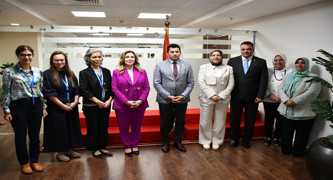 بالصور..وزير الشباب والرياضة يلتقي ممثل المفوضية السامية لشئون اللاجئين في مصر