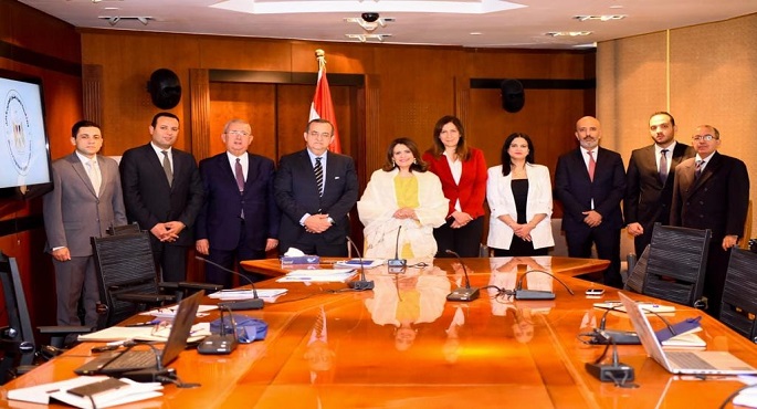 وزيرة الهجرة تترأس اجتماع “اللجنة الوطنية الدائمة لمتابعة الطلاب المصريين بالخارج” لبحث أزمة طلابنا في السودان