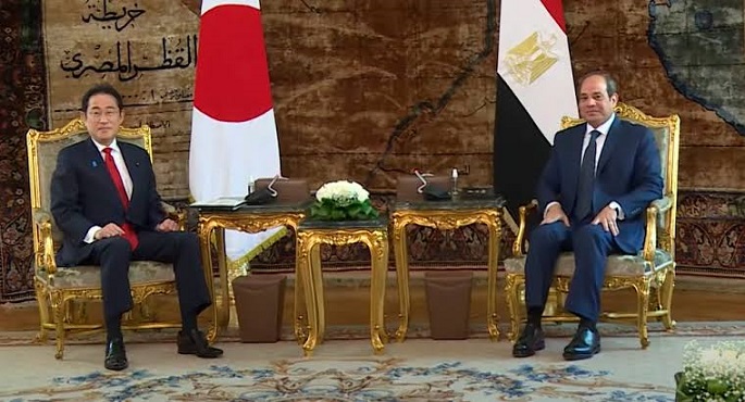 بالصور .. خلال قمة مصرية يابانية بين الرئيس السيسي ورئيس الوزراء الياباني .. رفع مستوى العلاقات بين البلدين إلى مستوى “الشراكة الإستراتيجية