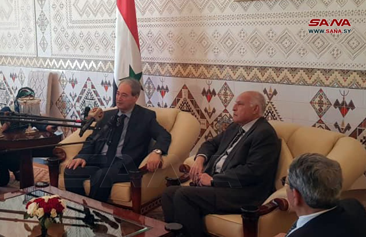 وزير الخارجية السوري فيصل المقداد يصل الجزائر في زيارة رسمية