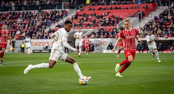 بايرن ميونخ يواصل صدارته للدوري الألماني بفوزه على فرايبورج بهدف نظيف