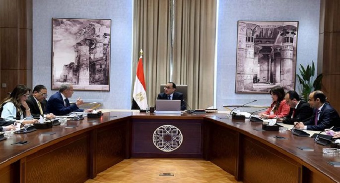 رئيس الوزراء يلتقي بوزير التموين ليطمئن على توافر أرصدة السلع الأساسية