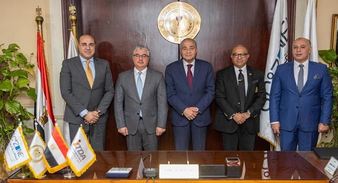 بالصور .. توقيع بروتوكول تعاون بين التموين والتجارة الداخلية والمنطقة الاقتصادية لقناة السويس لإنشاء مكتب سجل تجارى
