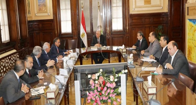 القصير يبحث مع مسئولى غرفة التجارة الأمريكية بالقاهرة سبل التعاون المصري الأمريكي