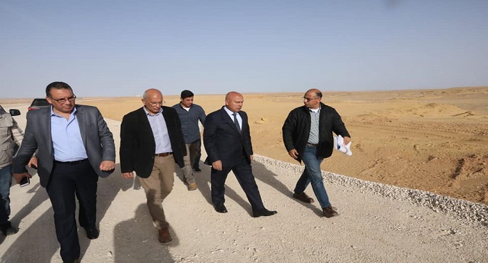 بالصور.. وزير النقل يتفقد الخط الأول للقطار الكهربائي السريع السخنة العلمين/ مطروح