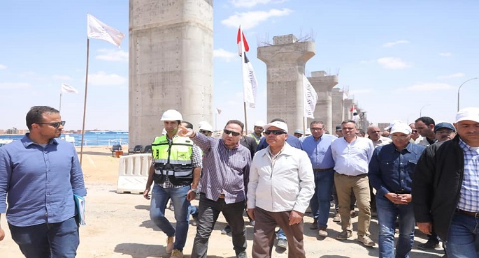 بالصور .. وزير النقل يتفقد مواقع العمل بمشروع الخط الأول من شبكة القطار الكهربائي السريع العين السخنة /العلمين/ مطروح