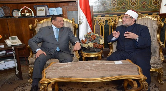 وزيرا الأوقاف والتنمية المحلية يبحثان التعاون المشترك