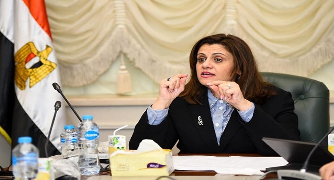 بالصور .. وزيرة الهجرة تترأس اجتماعا بقيادات وفريق عمل الوزارة بالعاصمة الإدارية لبحث خطط العمل المستقبلية