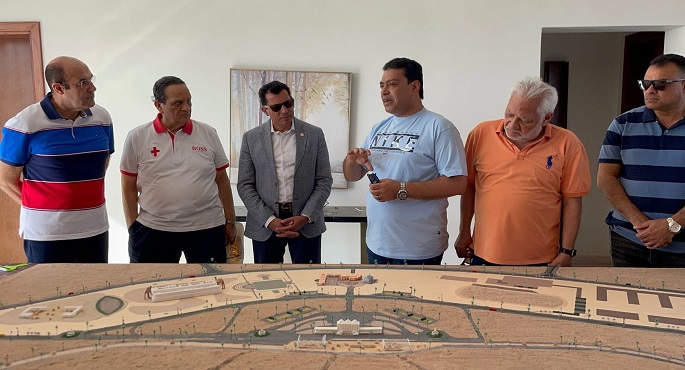بالصور .. وزير الرياضة يتفقد مضمار الهجن والفروسية الدولي بشرم الشيخ على هامش البطولة العربية والأفريقية للترايثلون