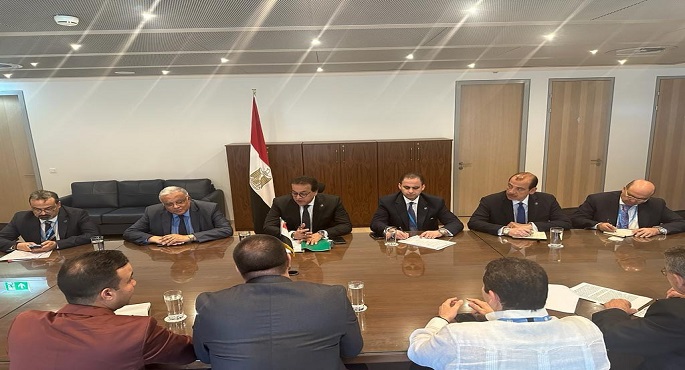 بالصور.. وزير الصحة يناقش مع نظيره الكوبي التعاون في تصنيع الأدوية وأبحاث تطوير وإنتاج اللقاحات