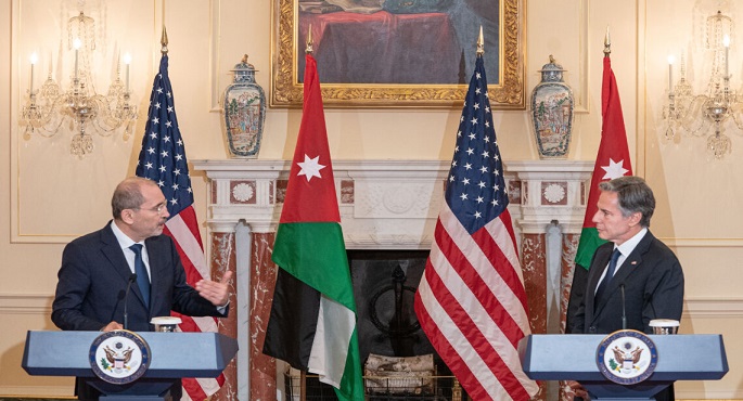 وزير الخارجية الأمريكي يبحث مع نظيره الأردني الملف السوري