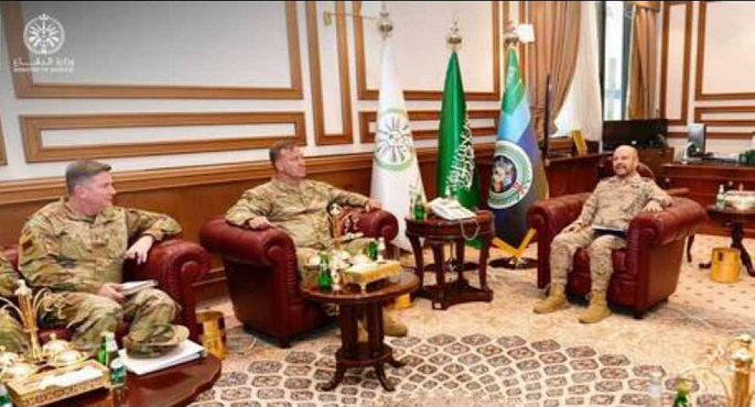 السعودية والولايات المتحدة تبحثان التعاون العسكري المشترك