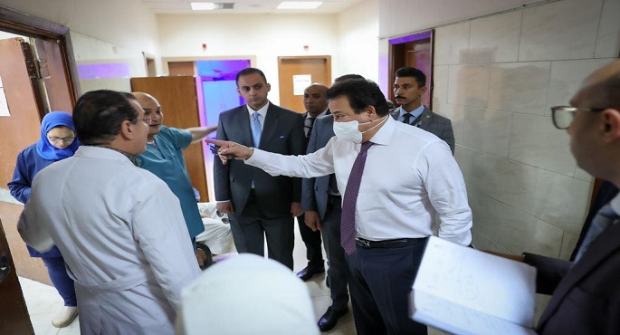 بالصور.. وزير الصحة يتفقد مستشفى حلوان العام ويوجه بفتح تحقيق فوري حول النقص الحاد في مستلزمات العيادات الخارجية