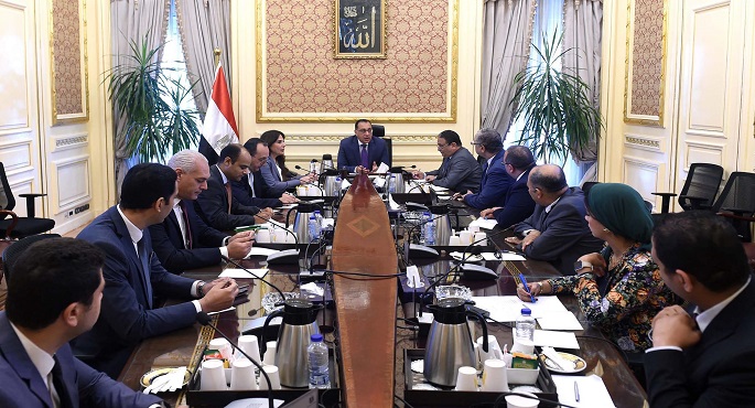 بالصور.. رئيس الوزراء يتابع الموقف التنفيذي لمشروعات المرحلة الأولى من مبادرة “حياة كريمة” واستعدادات المرحلة الثانية