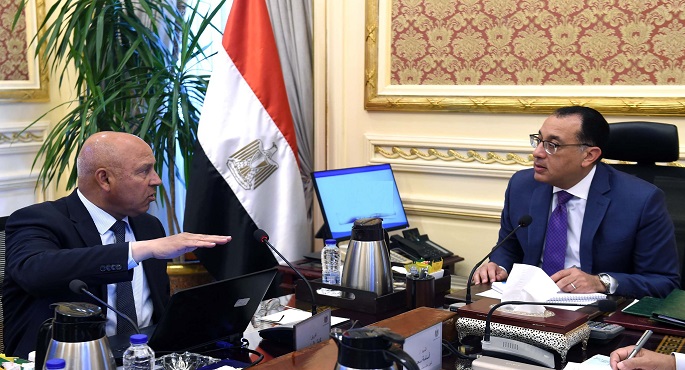 بالصور.. رئيس الوزراء يتابع الموقف التنفيذي لعدد من مشروعات وزارة النقل