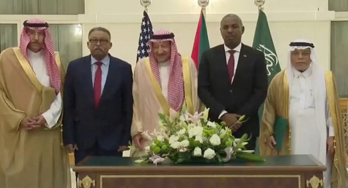 ترحيب عربي ودولي بتوقيع الجيش السوداني و”الدعم السريع” على “إعلان جدة”