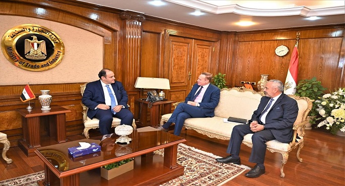 وزير التجارة يبحث مع مسؤولي شركتين سعوديتين خطط التوسع في الاستثمار بالسوق المصري