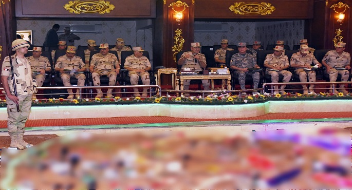 بالصور.. وزير الدفاع يشهد تنفيذ المرحلة الرئيسية لمشروعي مراكز القيادة التعبوي التكتيكي المشترك للقوات الجوية والدفاع الجوي