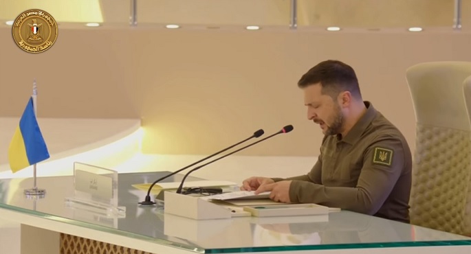 في كلمته أمام القمة العربية.. الرئيس الأوكراني: لم نختر طريق الحرب التي تشنها روسيا