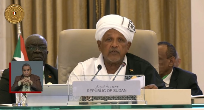 المبعوث الخاص للسودان أمام القمة العربية: نثق في وقوف الدول العربية مع بلادنا لاحتواء الأزمة الراهنة