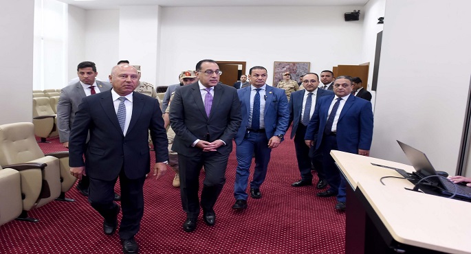 بالصور.. خلال جولته بالحي الحكومي.. رئيس الوزراء يتفقد مقر وزارة النقل بالعاصمة الإدارية الجديدة