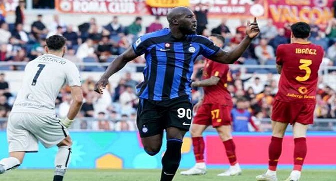 إنتر ميلان يفوز على روما بهدفين نظيفين في الدوري الإيطالي