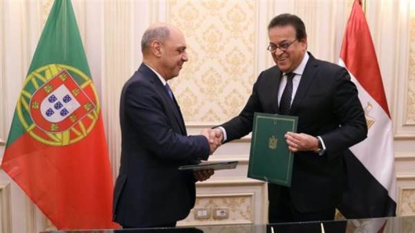 وزير الصحة ونظيره البرتغالي يوقعان بروتوكول تعاون مشترك بين البلدين