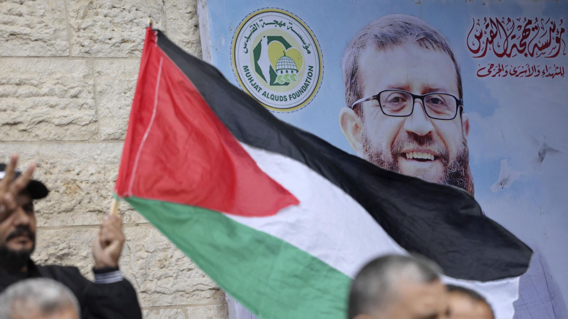 “الصليب الأحمر” يدعو سلطات الاحتلال الإسرائيلي لتسليم جثمان الأسير خضر عدنان