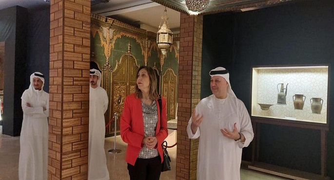 بالصور.. وزيرة الثقافة تبحث آليات التعاون مع “بيت الحكمة” الإماراتي
