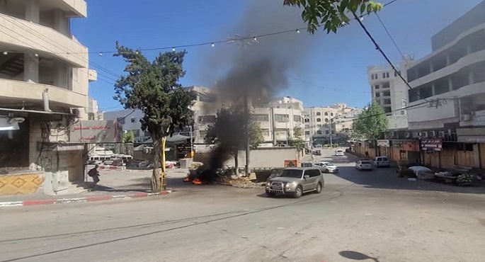 إصابات بالرصاص والاختناق خلال مواجهات بين فلسطينيين وقوات الاحتلال شمال البيرة