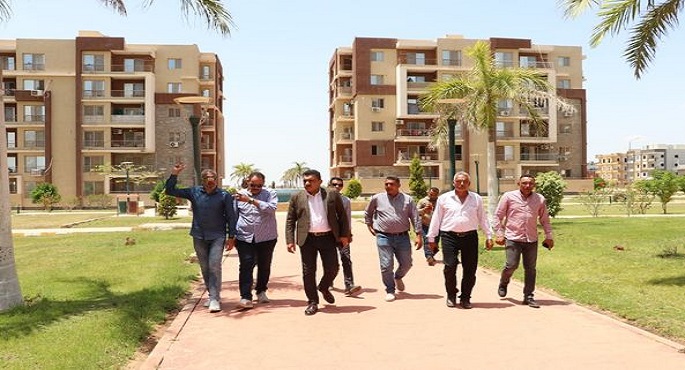 بالصور.. وزير الإسكان يتابع مع رئيس جهاز ” السادات ” موقف وحدات “سكن كل المصريين” ودار مصر وقطع الأراضي الصناعية الشاغرة بالمدينة