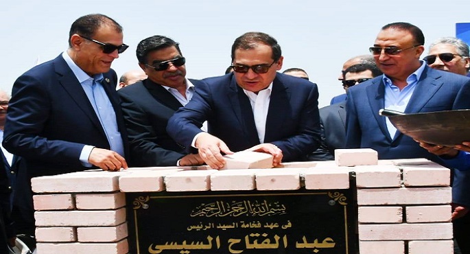 بالصور.. وزير البترول يضع حجر الأساس لشركة شمال أبوقير للمغذيات الزراعية