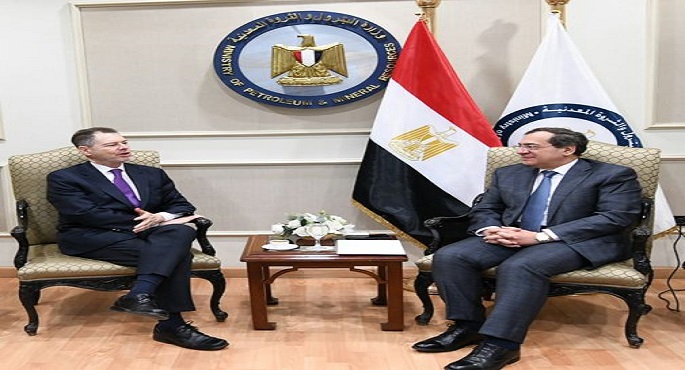 وزير البترول يستقبل السفير الأسبانى بالقاهرة لبحث التغيرات فى صناعة الطاقة