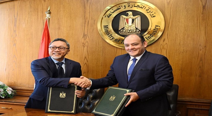 وزير التجارة والصناعة يبحث مع نظيره الإندونيسي تعزيز التعاون المشترك