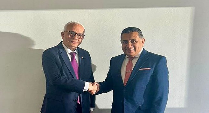 وزير التعليم يلتقى بوزير الدولة البريطاني للشرق الأوسط لبحث سبل تعزيز التعاون بين الجانبين