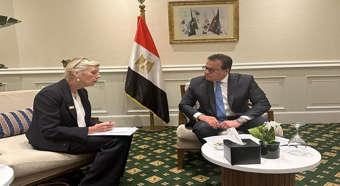 وزير الصحة يناقش مع مسئول أممي محاور المؤتمر الدولي للصحة والسكان والتنمية